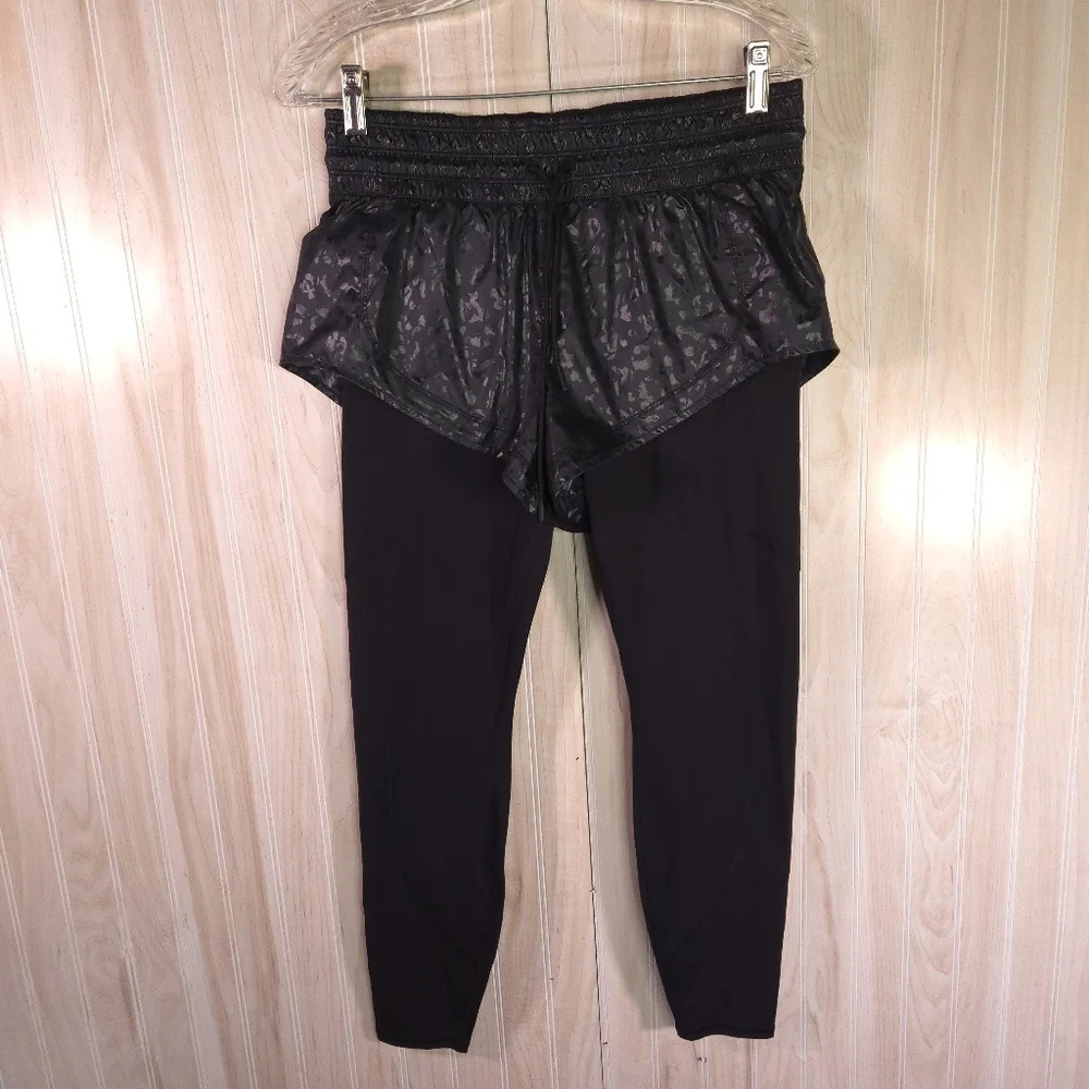 Athleta Rainier In Tight 2in1‎ Layered Legging with Shorts High Rise Size SP